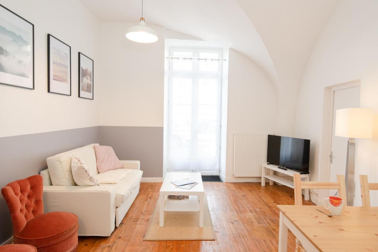 Issoire Centre, T2 Bergere Avec Parking Apartman Kültér fotó